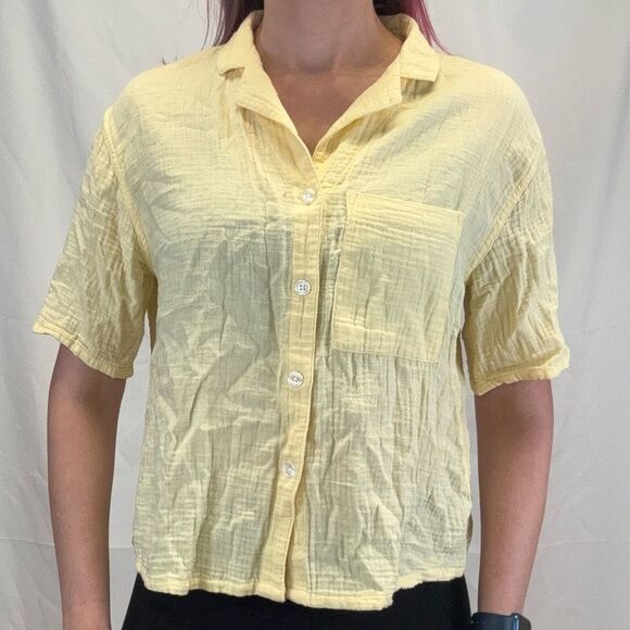 Stars Above Women's Button Down Blouse Shirt XS Extra Small Light Butter Yellow - Picture 1 of 13